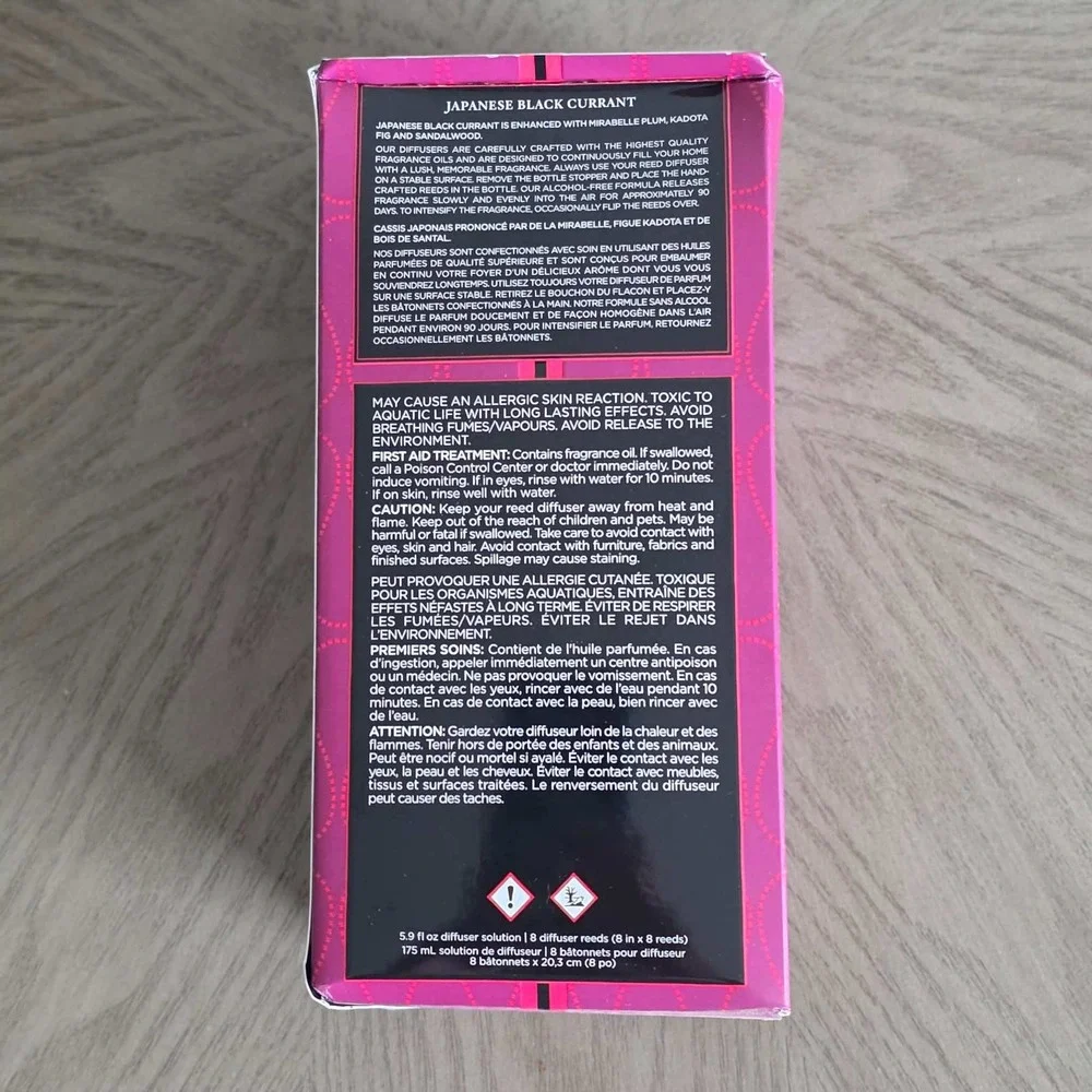 NEST New York Japanese Black Currant Reed Diffuser 5.9 oz Home Fragrance Set